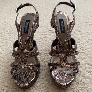 Size 7m bronze animal print platform sandals